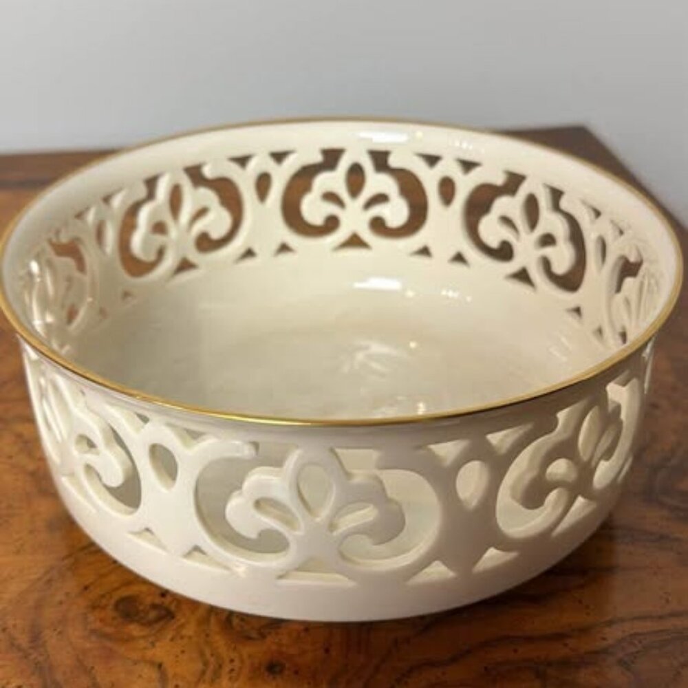 Lenox Tracery Collection Vintage Britany Cream Bowl - Piercing and  24K Gold Rim